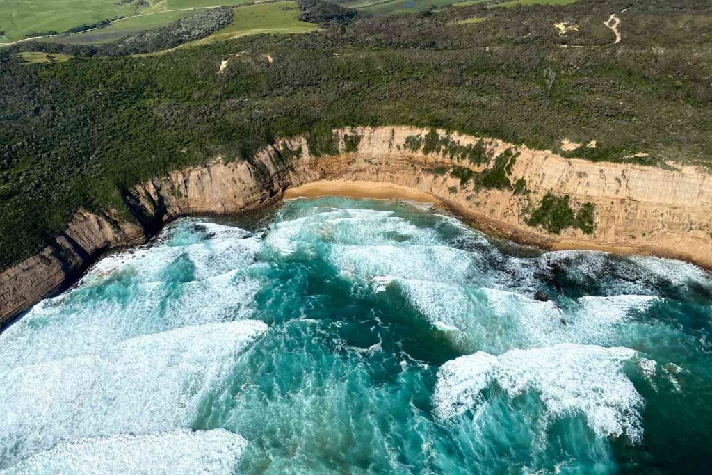Iconic Australian road trip on the Great Ocean Road